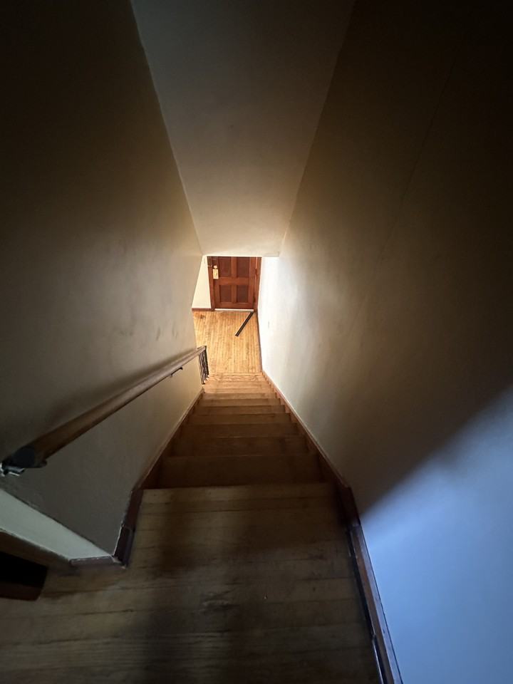 1517 Cherry Ave Ne #B - Photo 5 of 15