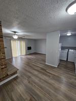 featured image of 1160 Oakview Dr #7