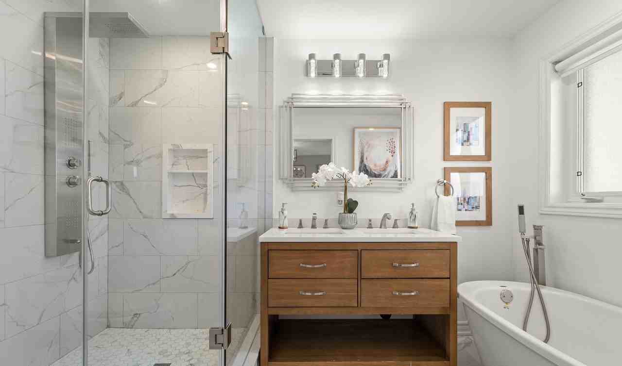 5 Isaac Devins Ave - Photo 2 of 10