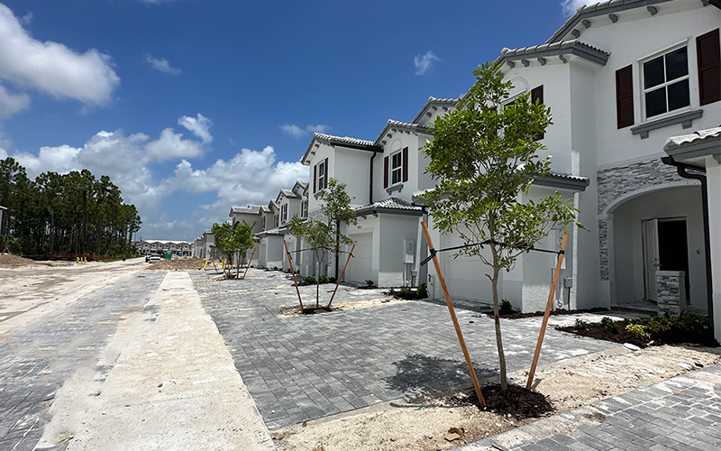 Ne 18th Ave #29071 - Photo 5 of 6