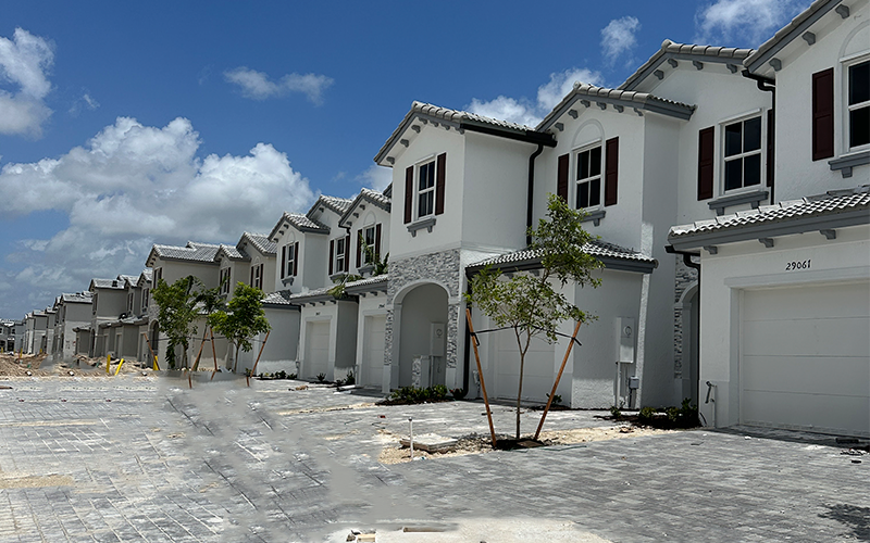 Ne 18th Ave #29071 - Photo 6 of 6