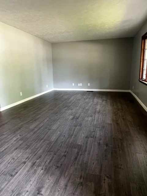 5001 Pineview Dr #NA - Photo 2 of 11