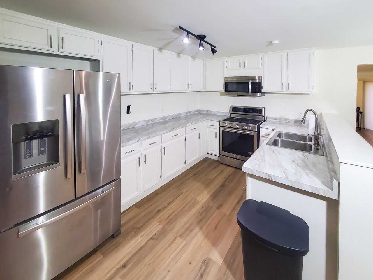 W College Dr - Photo 5 of 18