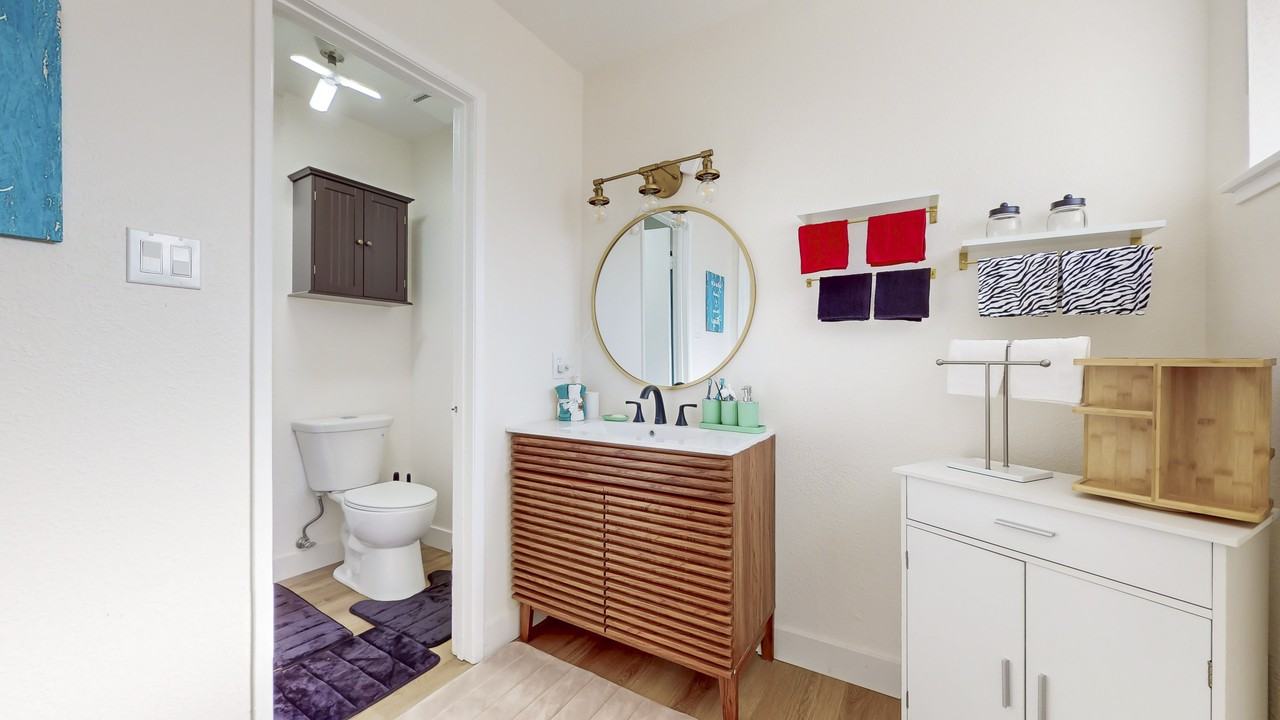 Aplin Ave - Photo 3 of 11