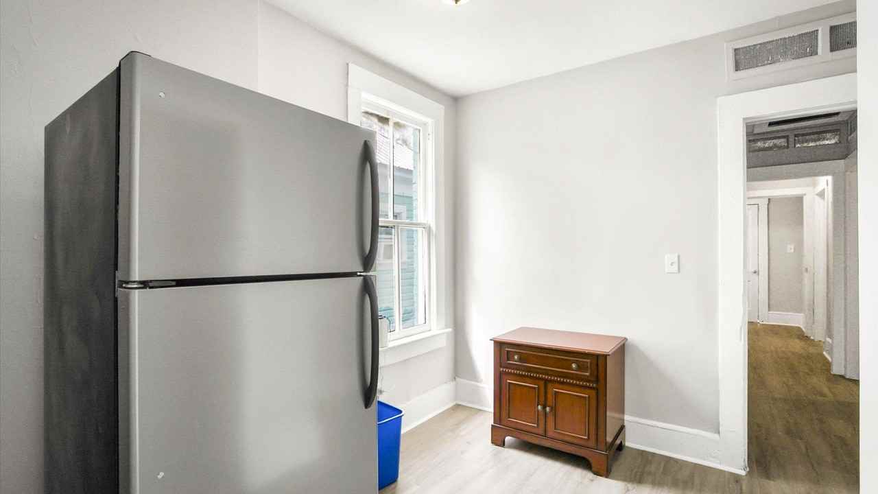 West 11th Street - Photo 6 of 15