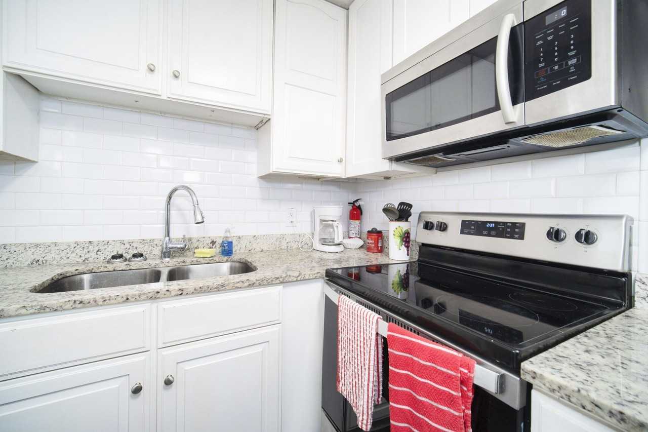 Brighton Ave - Photo 4 of 15
