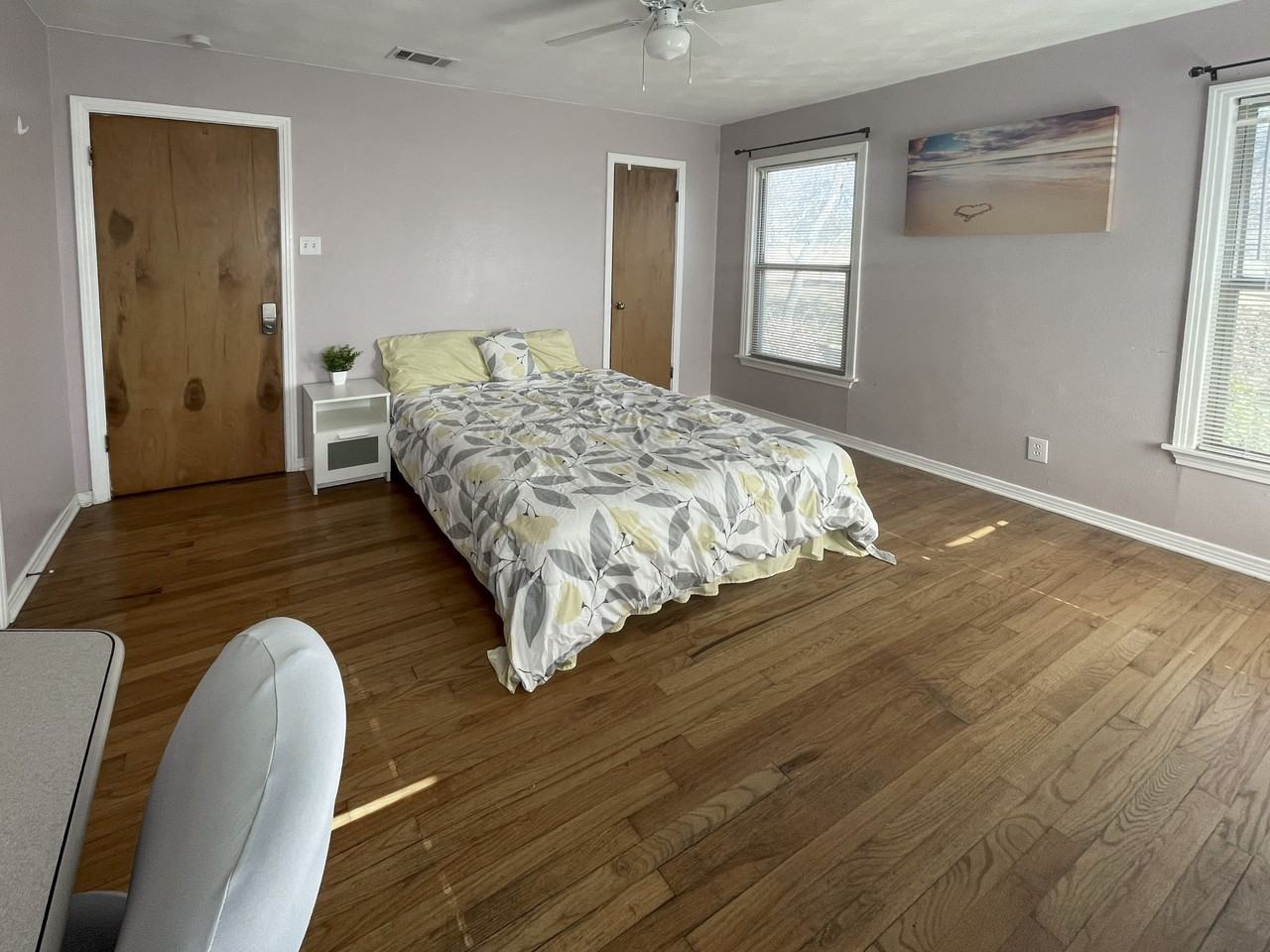 Stirling Ave - Photo 3 of 6