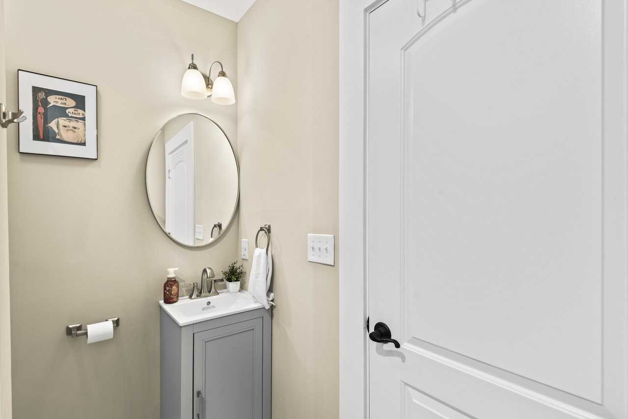 Edgewood Avenue - Photo 2 of 16