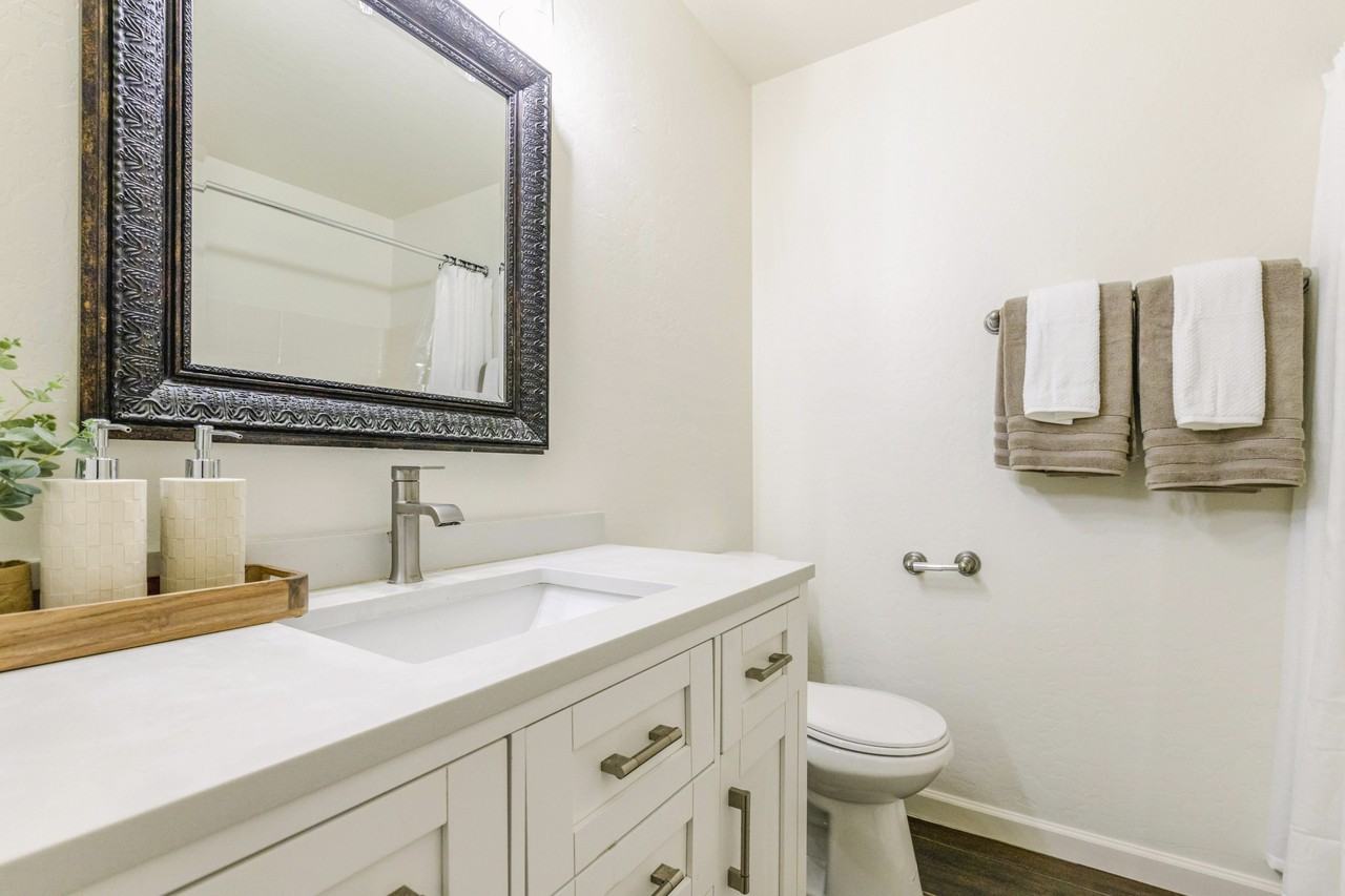 N Garrison - Photo 2 of 10