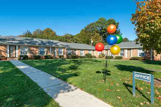 Bradford Commons Townhomes 3 of 4