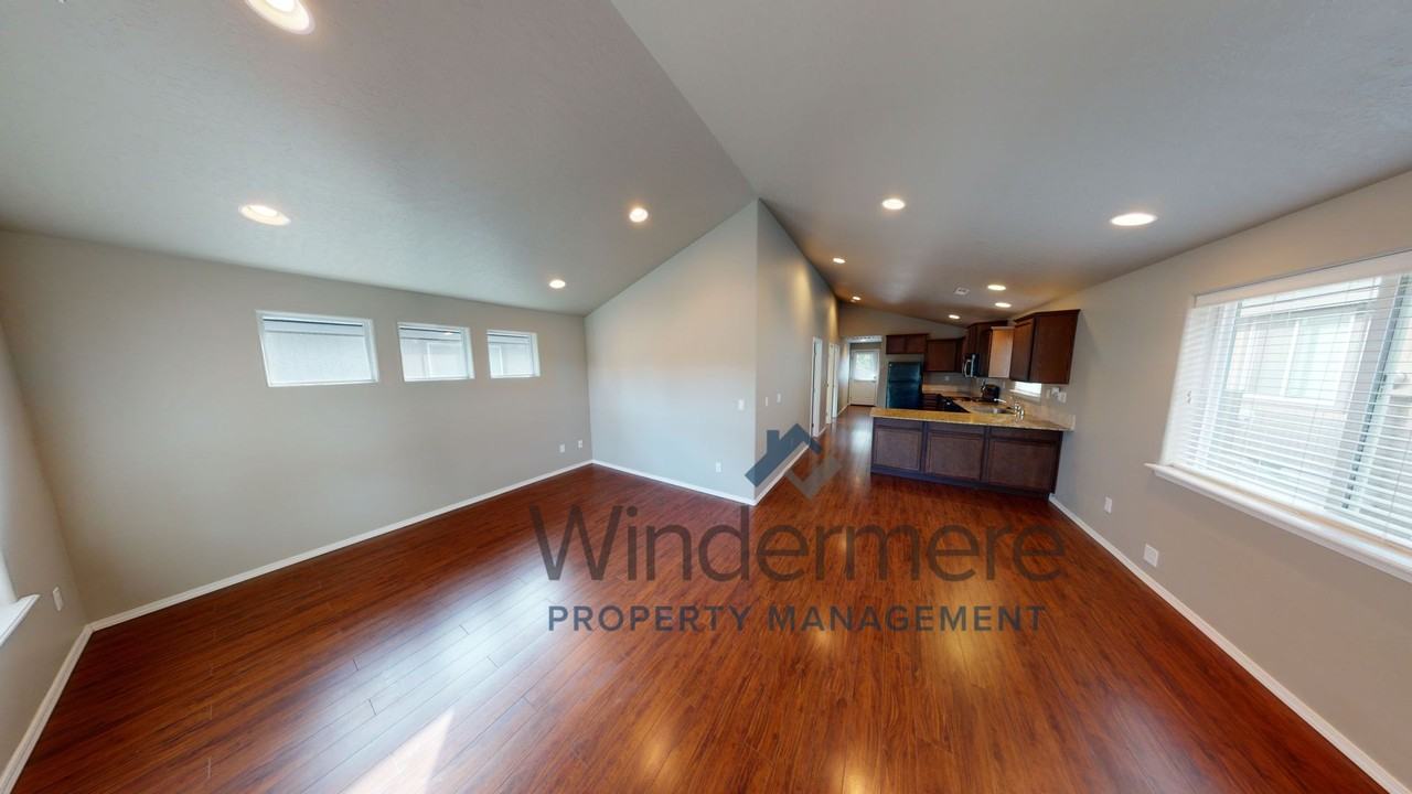 DPM Properties - Photo 3 of 11