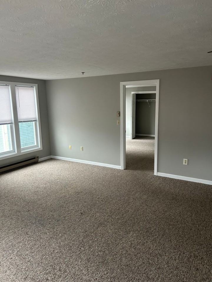 Kingsley Apartments 13 Washington St, Sanford, ME 04073 Zumper