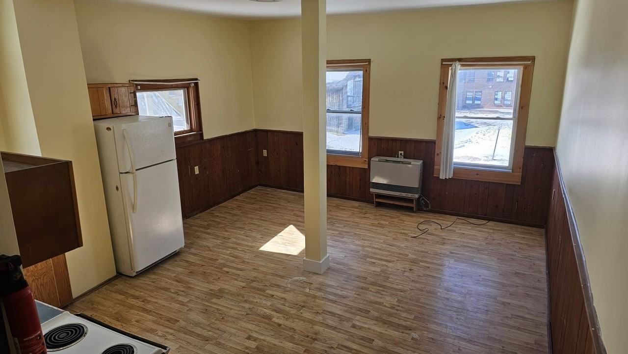 53 Lower Main West / Johnson - Photo 3 of 8