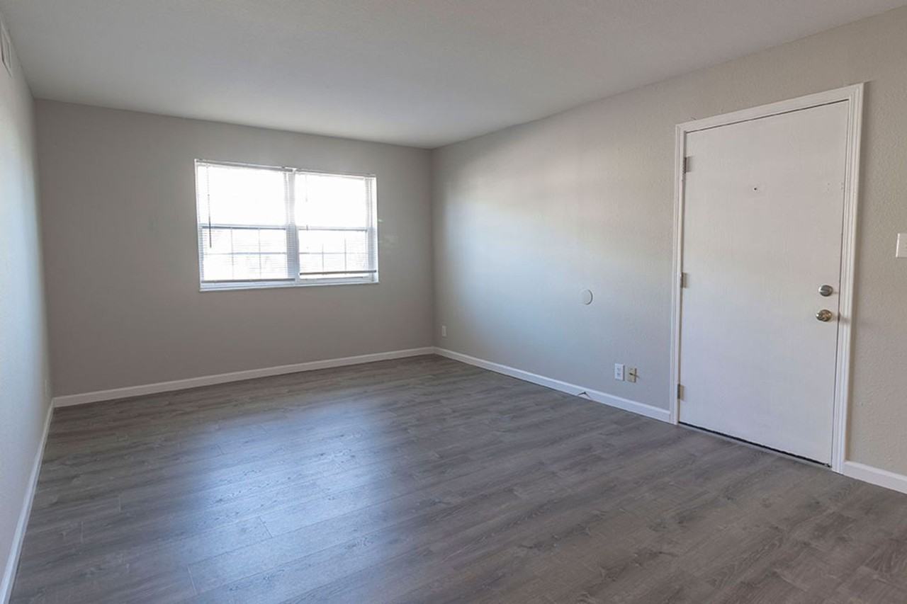 3408 Balboa Ln #31 - Photo 5 of 23