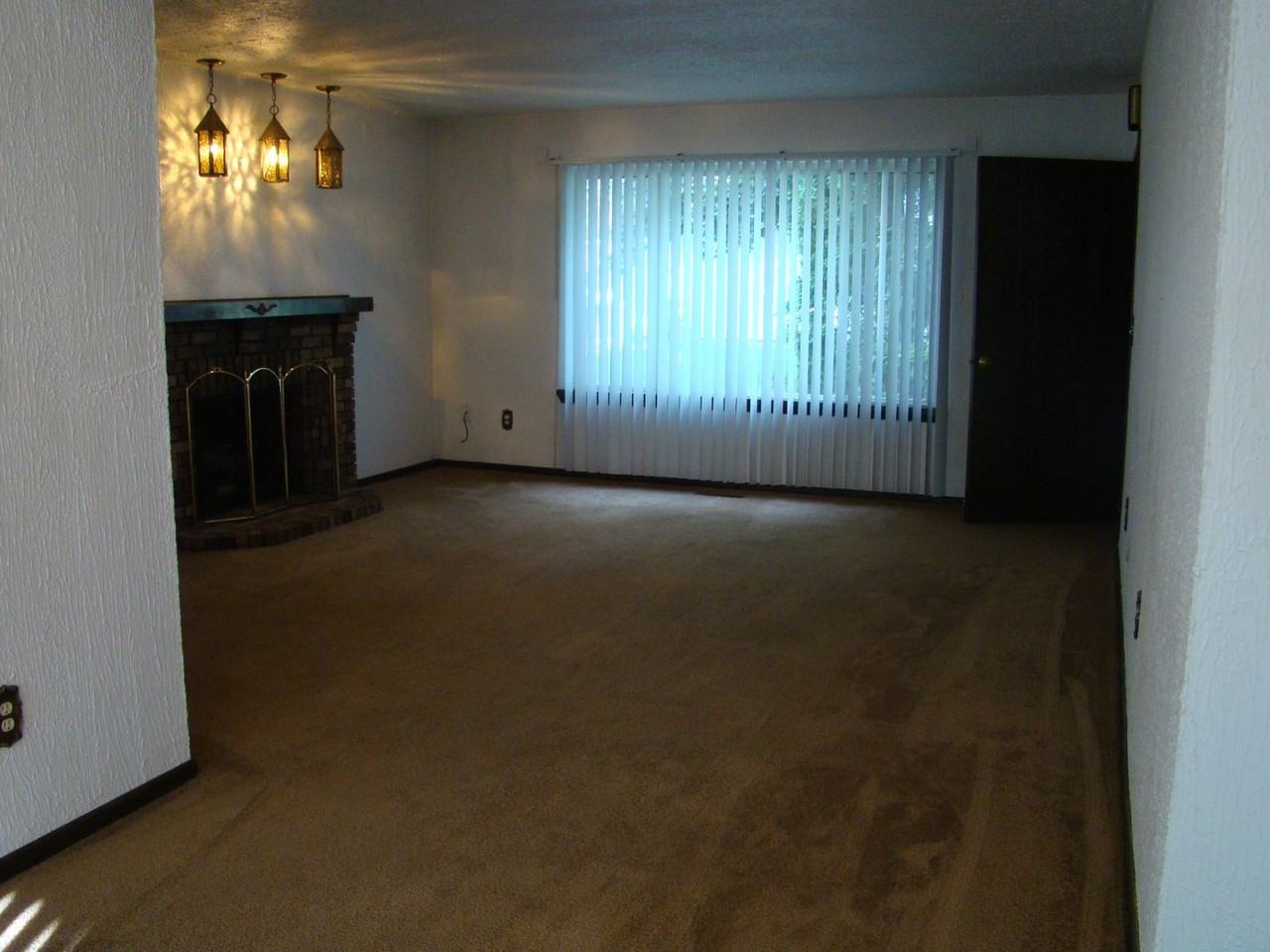 909-7th St. - Photo 3 of 16