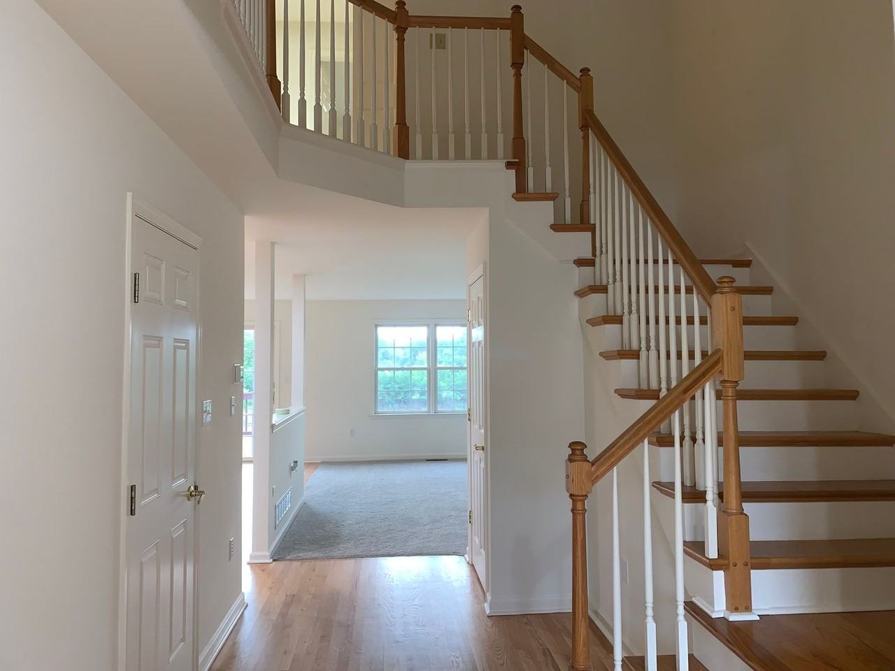 104 Red Haven Rd - Photo 3 of 50
