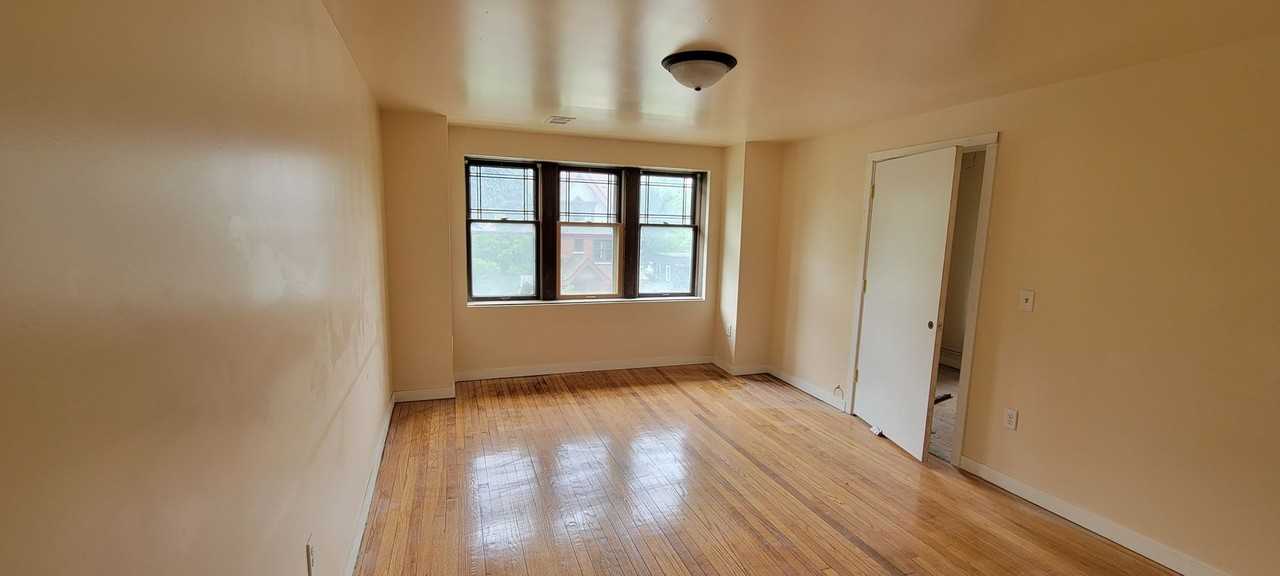 2804-2810 W Kilbourn Ave. - Photo 6 of 15