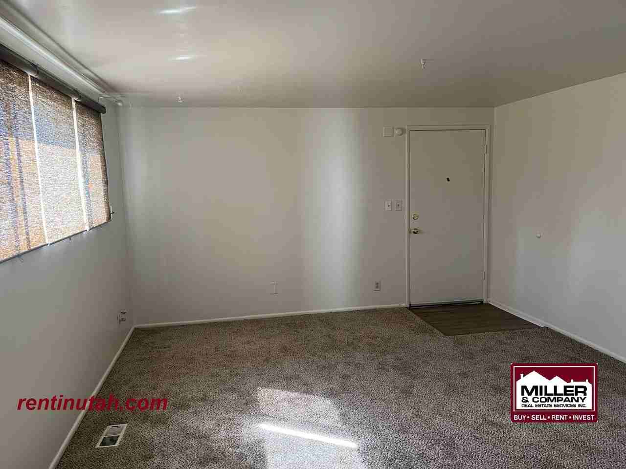 485 E Woodland Ave #2 - Photo 4 of 8