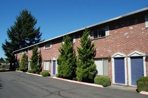 featured image of 4616 Se Milwaukie Ave