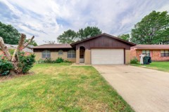 1109 W 14th Pl - Photo 1 of 1