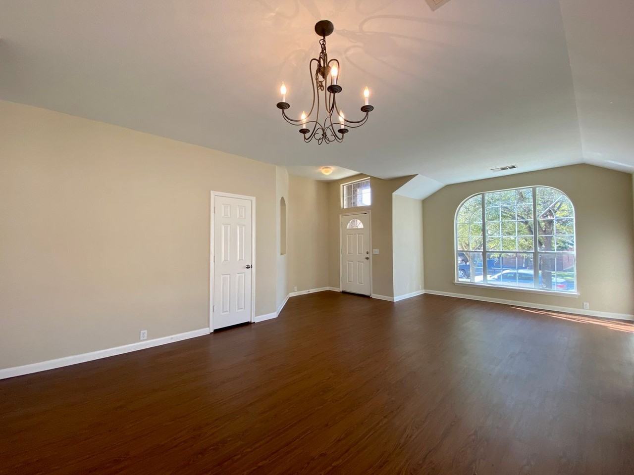 3323 Alexander Valley Cv - Photo 6 of 25