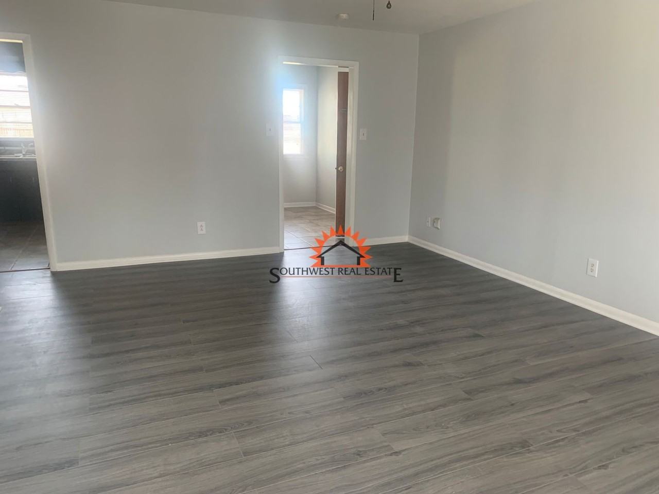 808 W Yucca Ave - Photo 3 of 15