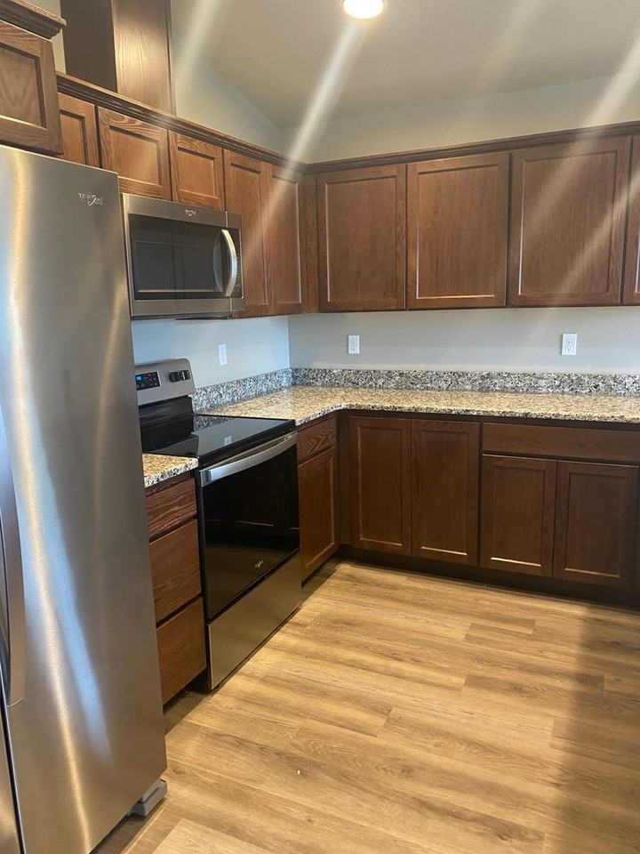 494 S Kansas Loop - Photo 2 of 9