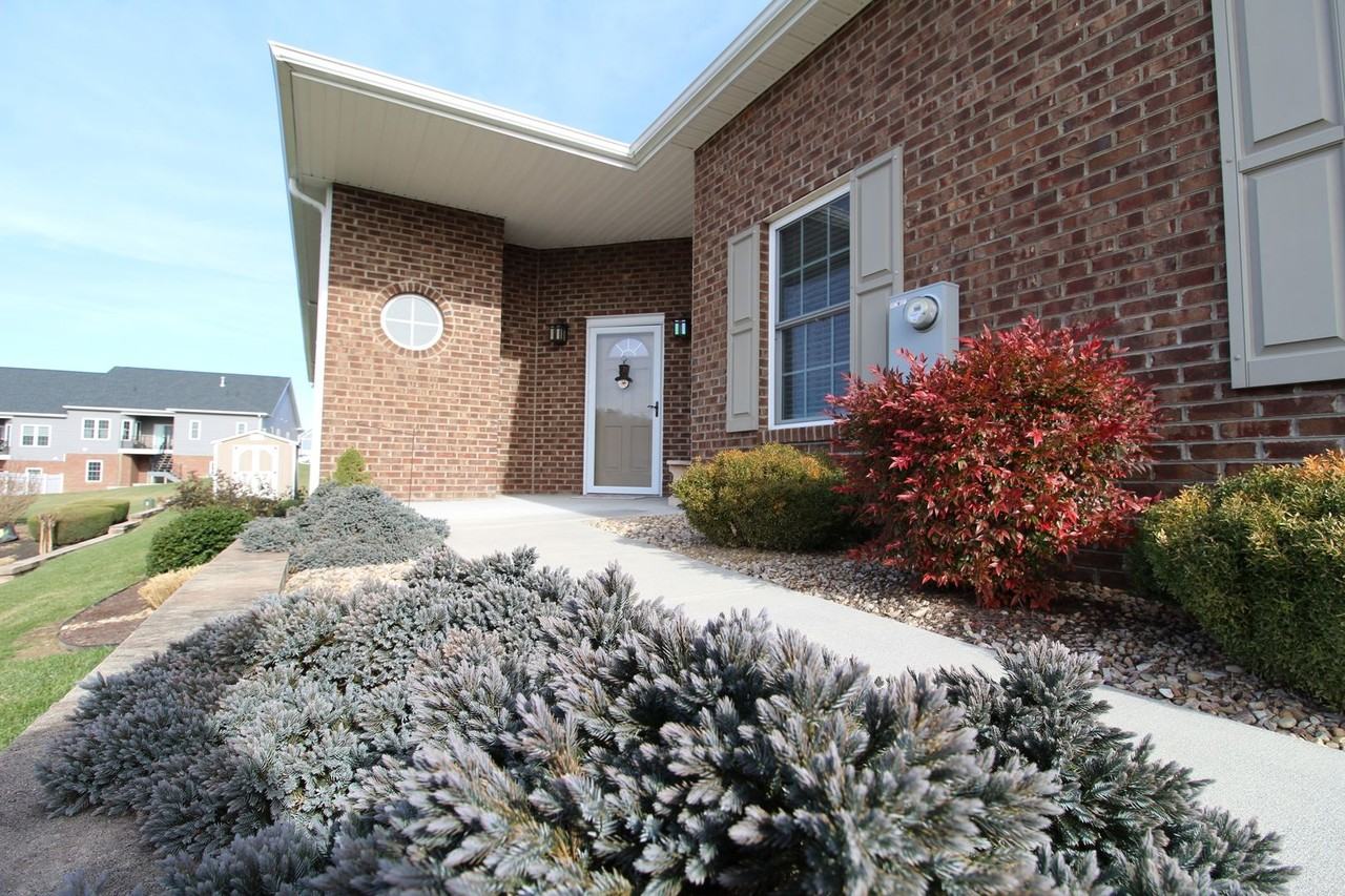 106 Hollen Mill Ct - Photo 2 of 17