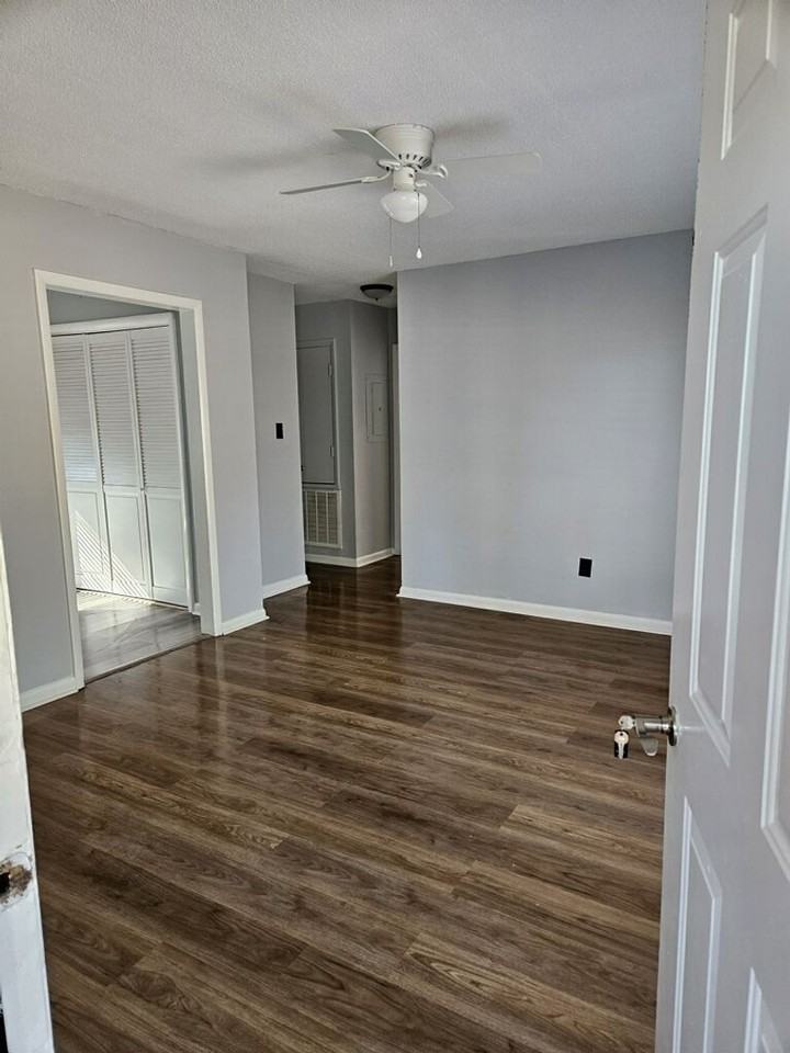 2469 Strickland Bridge Rd - Photo 2 of 10