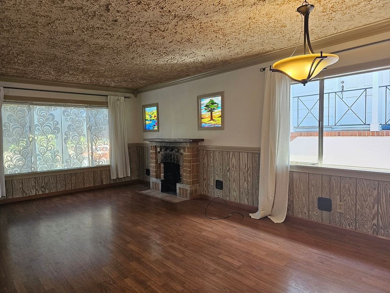 2416 Browning St - Photo 4 of 19