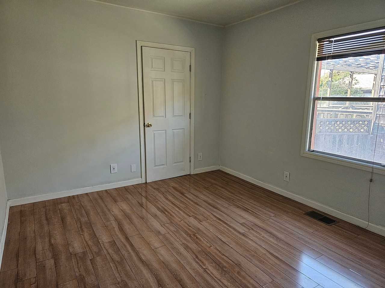 2416 Browning St - Photo 6 of 19