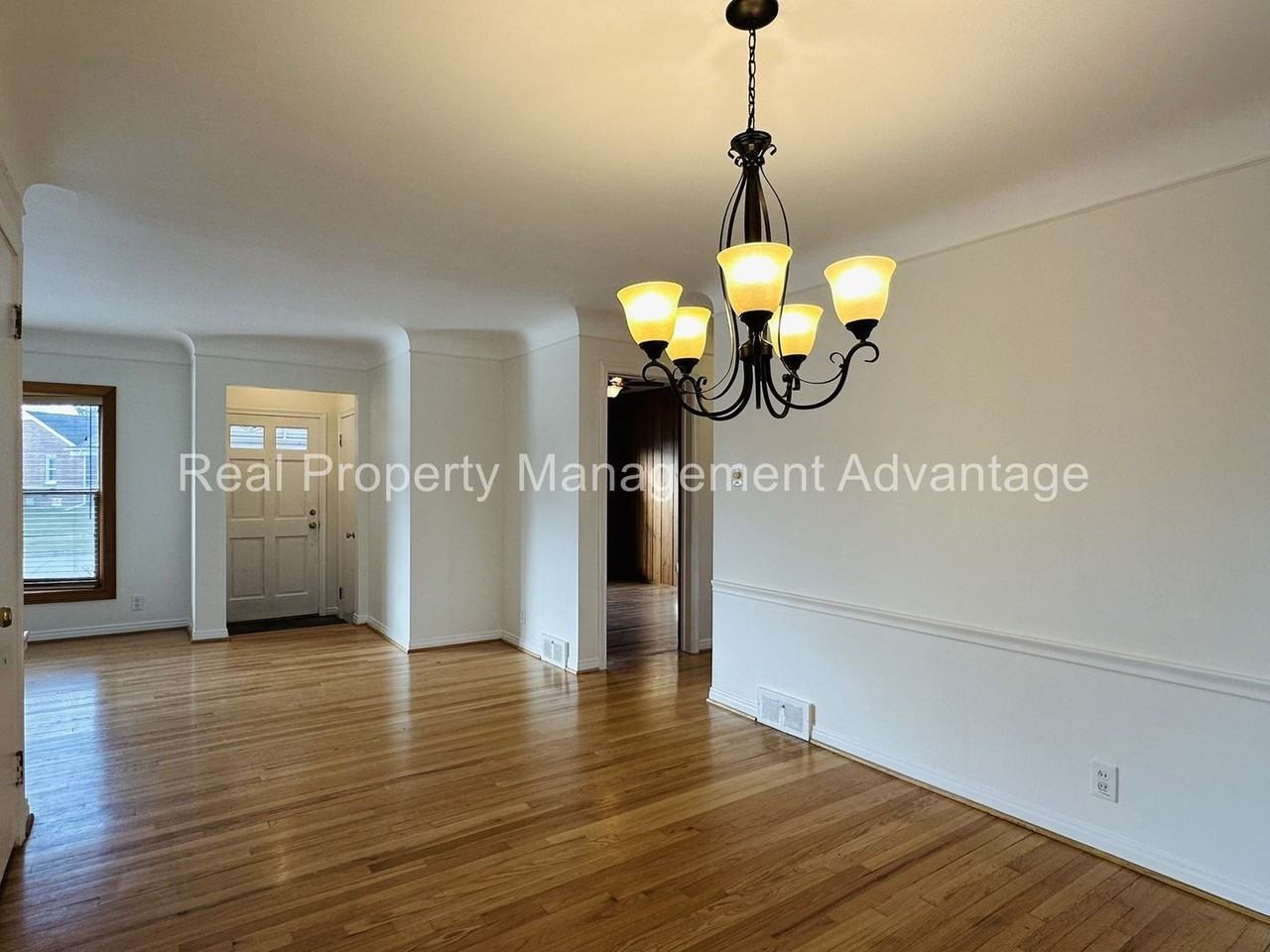 3912 Hillside Dr - Photo 6 of 29