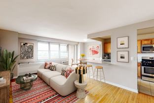 310 Greenwich St - Photo 1 of 1