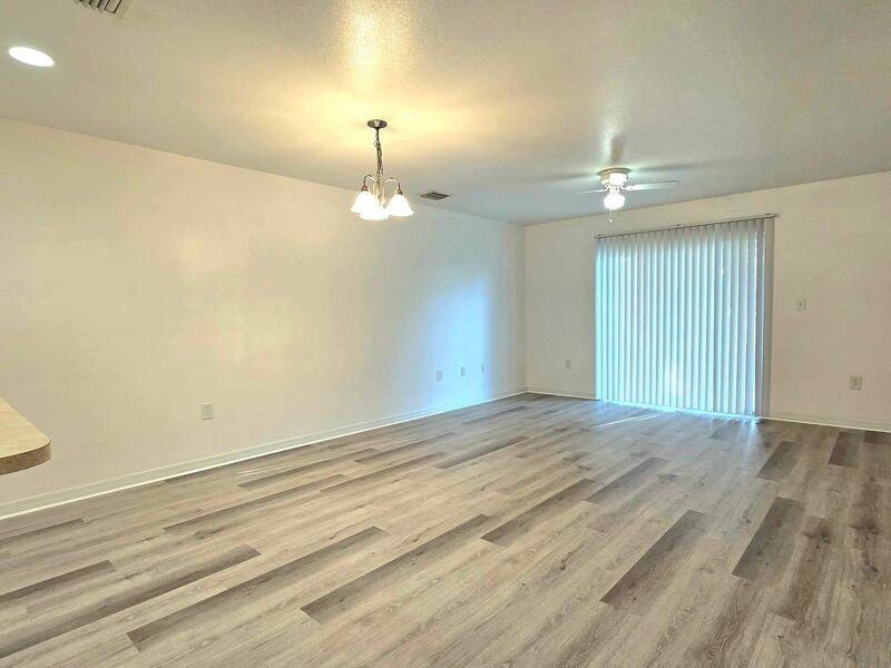 5525 Yale St - Photo 3 of 11