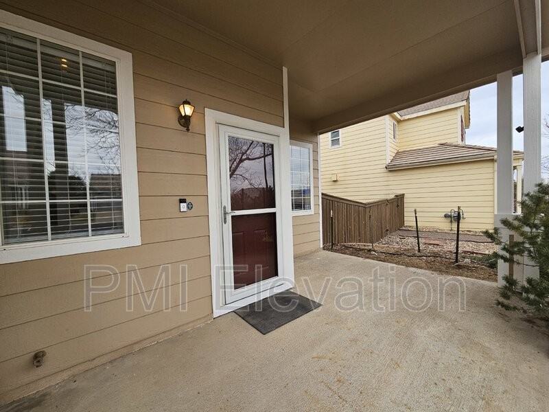 10043 Mackay Dr - Photo 2 of 22