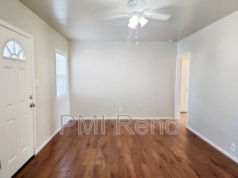 321 Fodrin Way - Photo 5 of 18