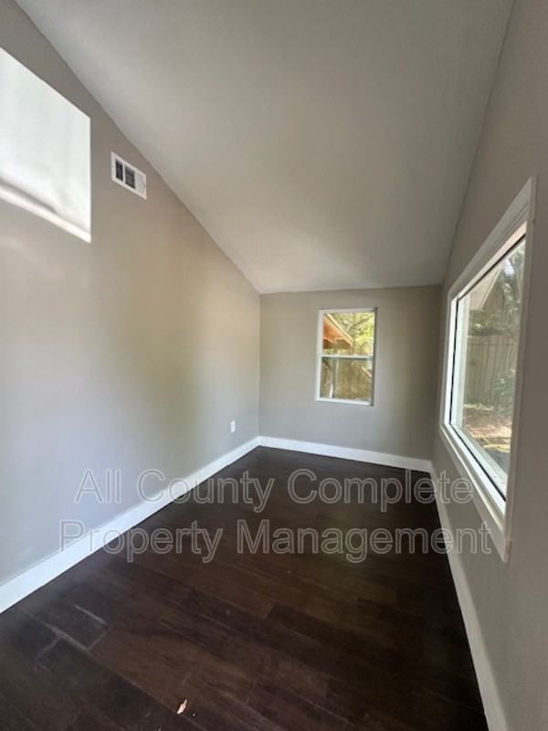 2310 Jerusalem Street - Photo 2 of 18