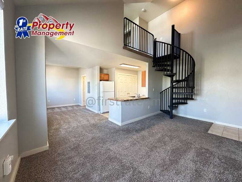 272 W Mallard Dr #208 - Photo 4 of 27