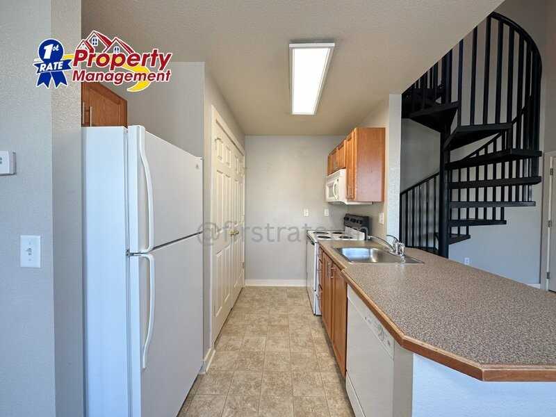 272 W Mallard Dr #208 - Photo 5 of 27