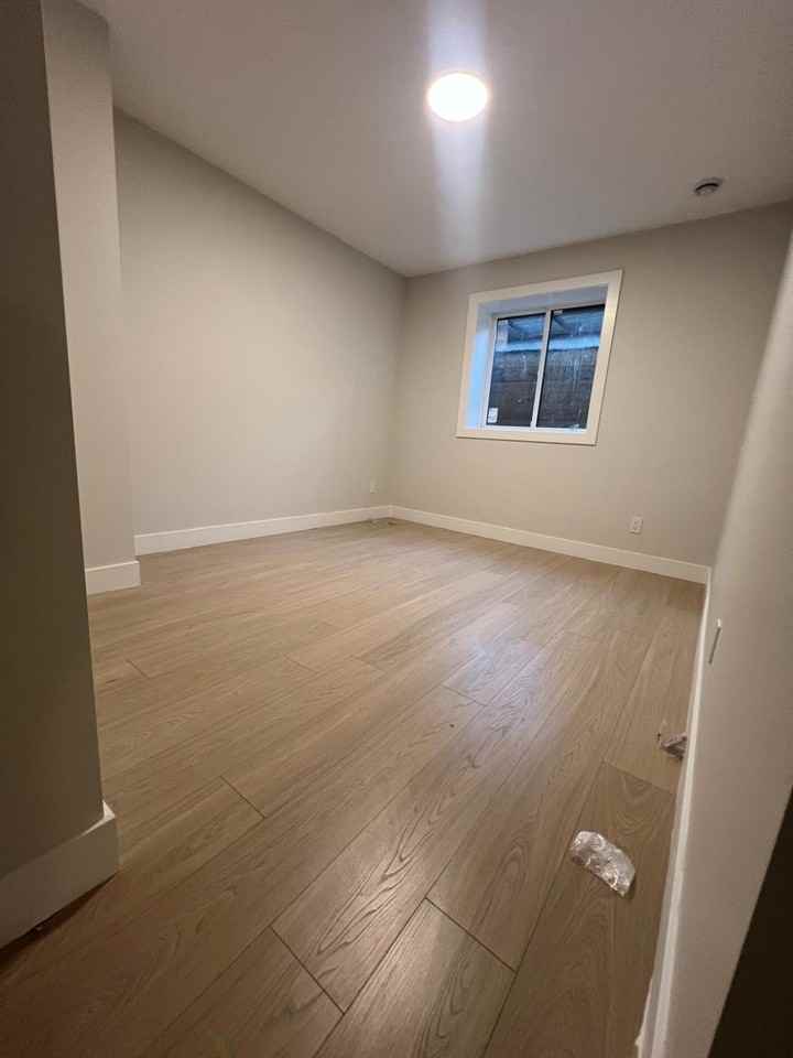 20264 27A Avenue - Photo 3 of 7