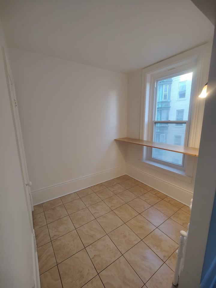 1251 Rue Saint Marc #17 - Photo 2 of 11