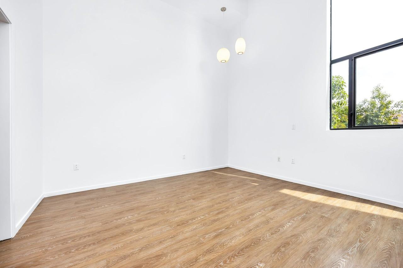 Line Lofts - Photo 7 of 35