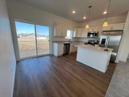 featured image of 408 16th St Ne