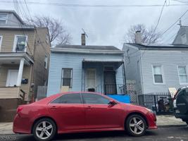 featured image of 61 Highland Street