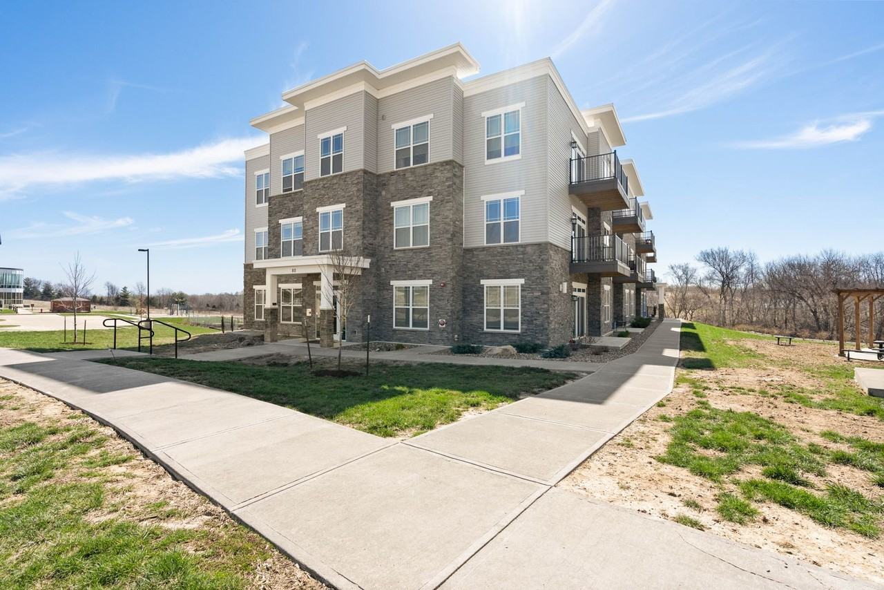 80 Gathering Place Ln #201 - Photo 3 of 15