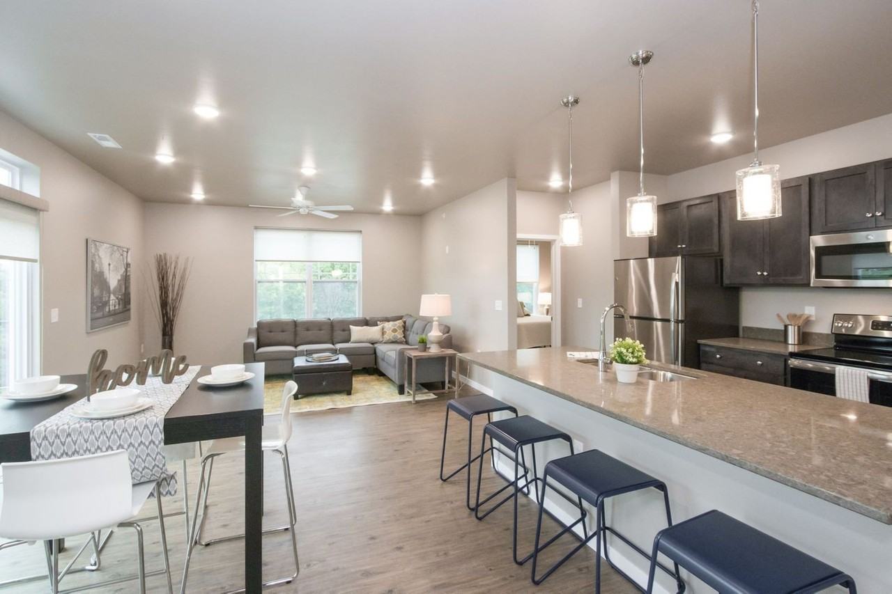 80 Gathering Place Ln #201 - Photo 5 of 15