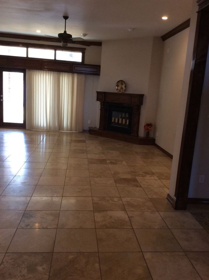 108 Savannah Ct - Photo 2 of 50