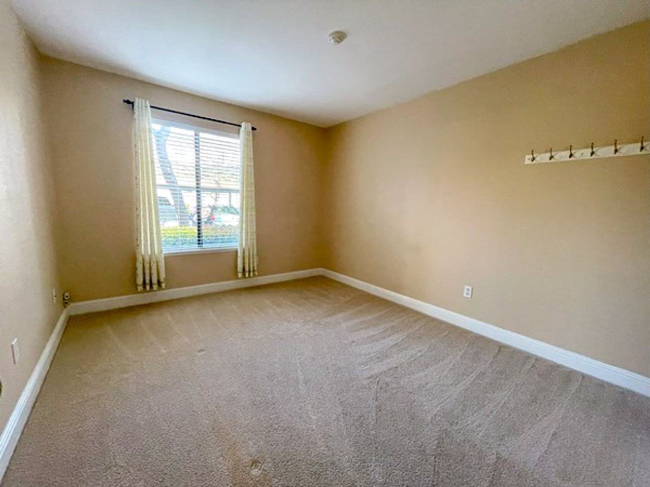 6282 Joaquin Murieta Ave - Photo 4 of 21