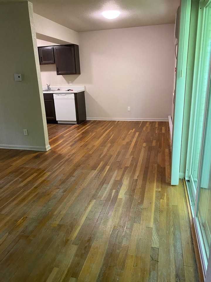 University Crossing Apartments and Townhomes - Photo 7 of 35