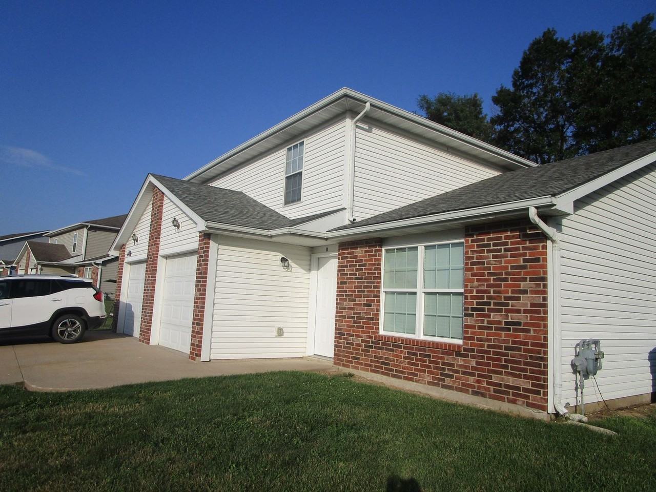 608 Kimberly Drive - Photo 2 of 43